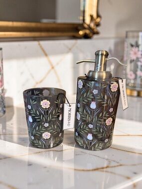 Morris & Co. NWT Woodland Weeds Floral Glass Soap Dispenser & Tumbler Set